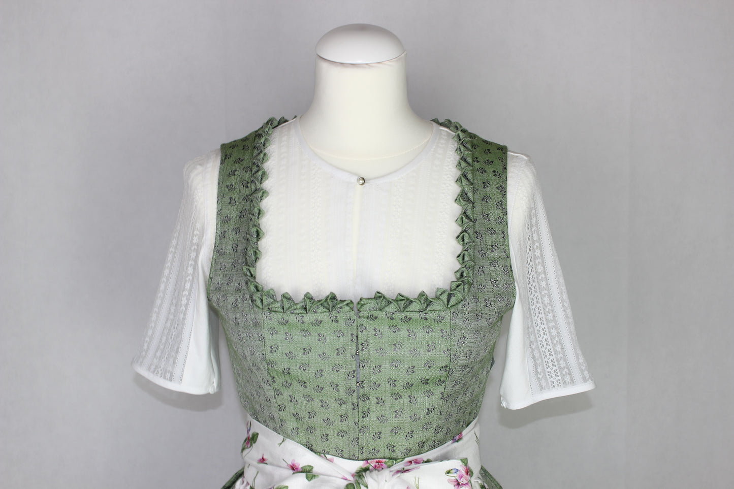 Erbstücke© Dirndl Salvia