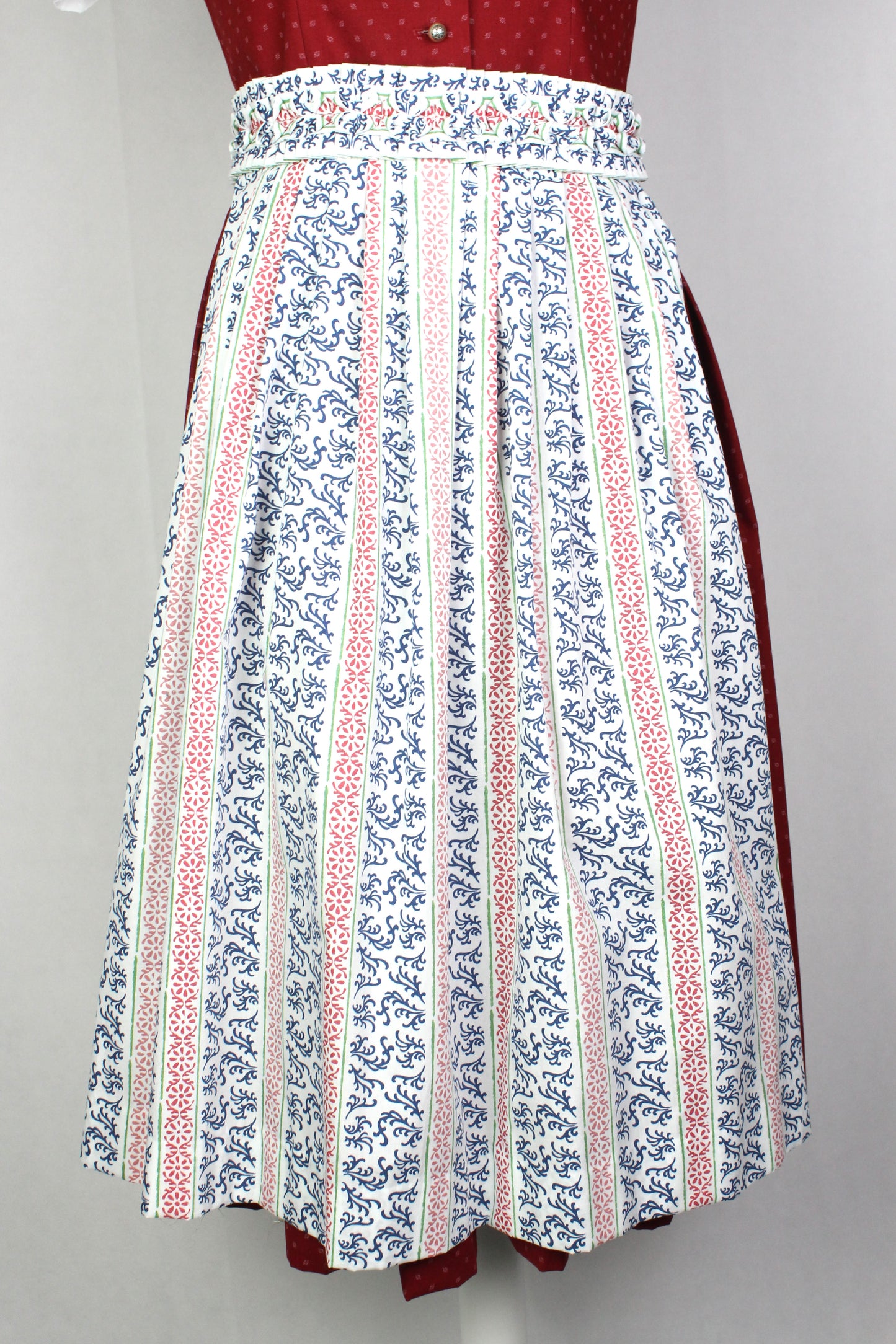 Erbstücke© Dirndl Fragaria