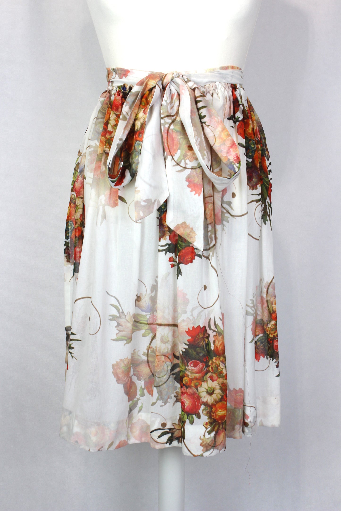 Erbstücke© Dirndl Schürze