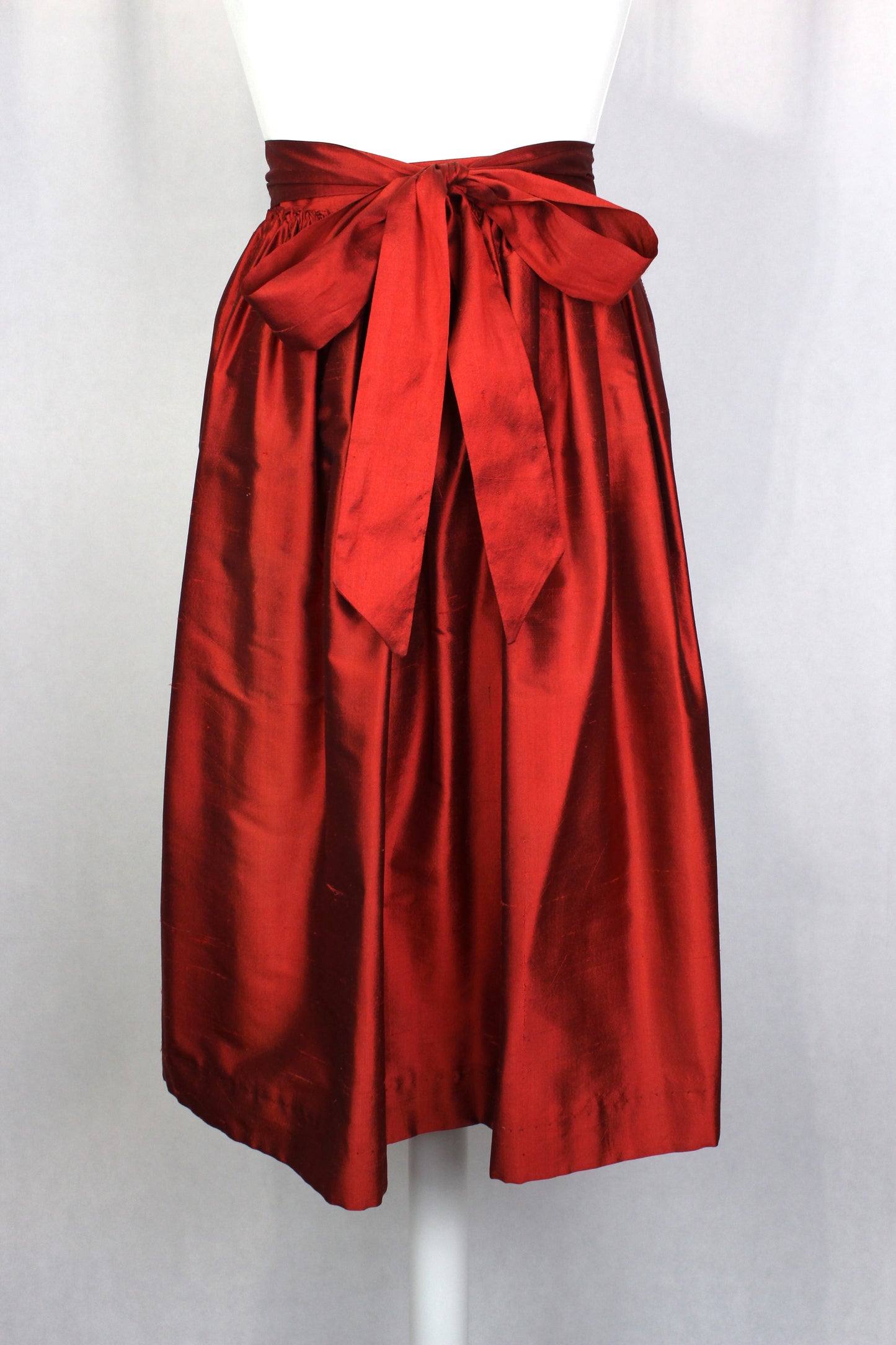 Erbstücke© Dirndl Schürze