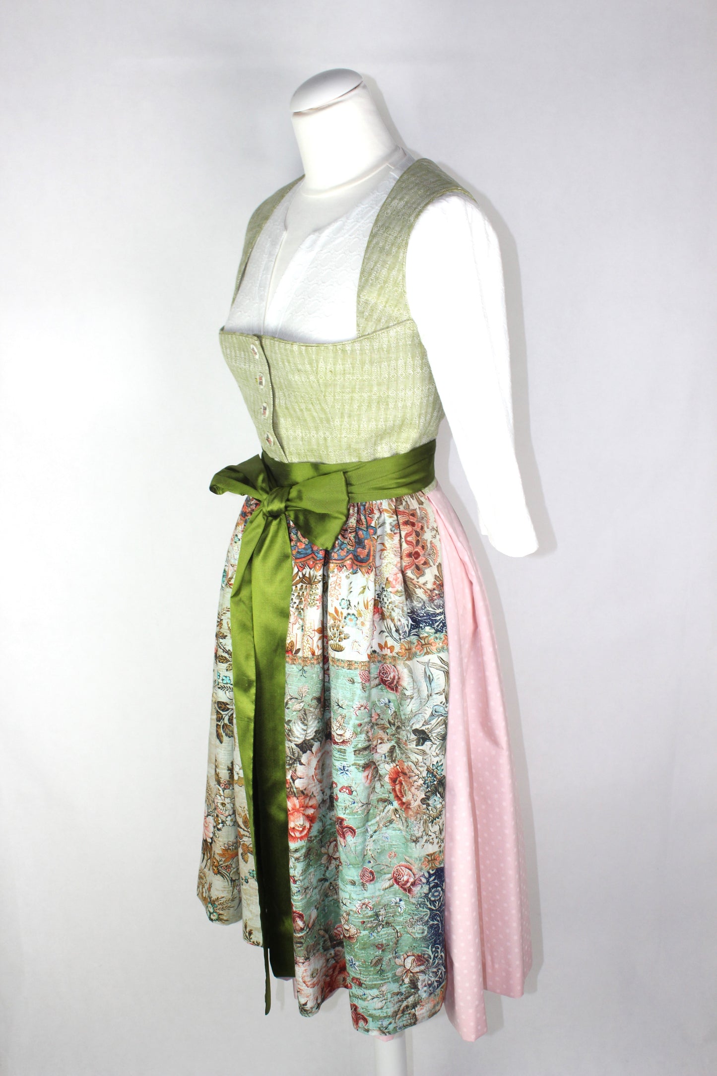 Erbstücke® Dirndl Flora