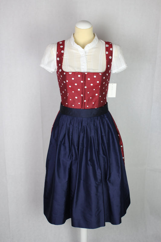 Erbstücke© Dirndl "Mary"